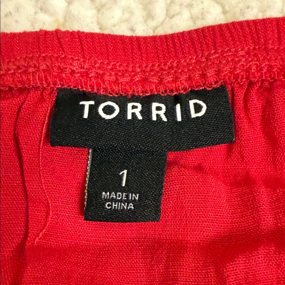 Red Button-Down Tank Top - Picture 2 of 4
